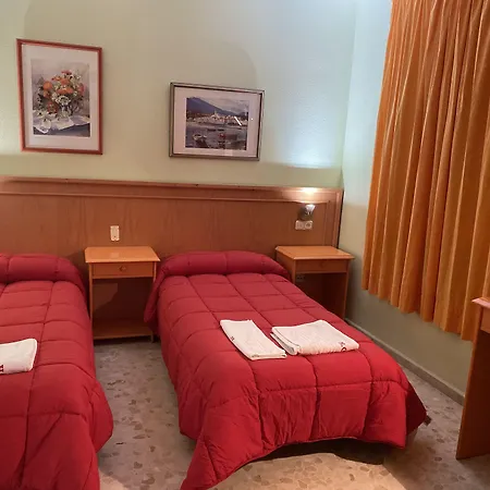 Carlos Iii 2* אל אחידו