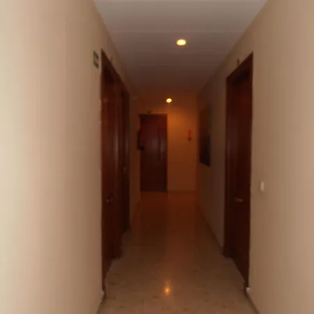 Guest house Carlos Iii 2*