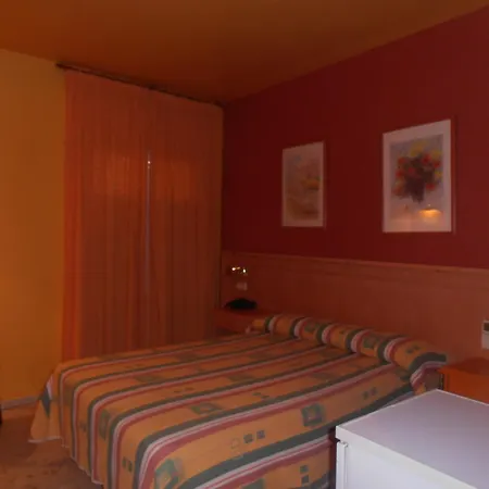 Guest house Carlos Iii 2*
